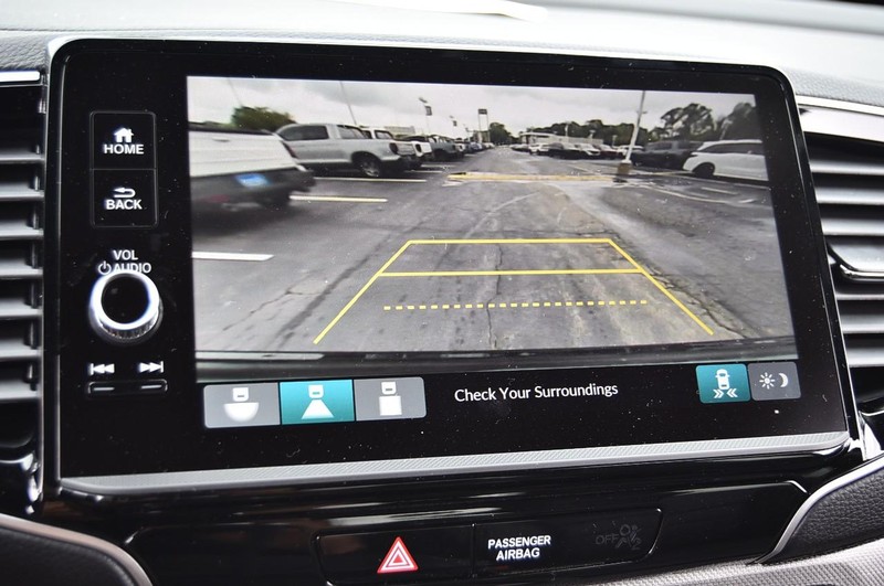 Honda Ridgeline Vehicle Image 16