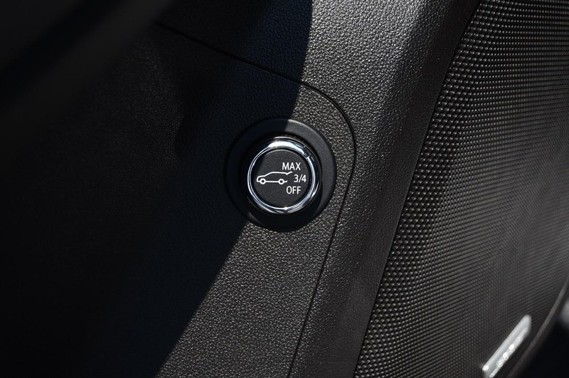 GMC Acadia Vehicle Image 09