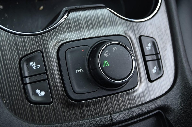 GMC Acadia Vehicle Image 20