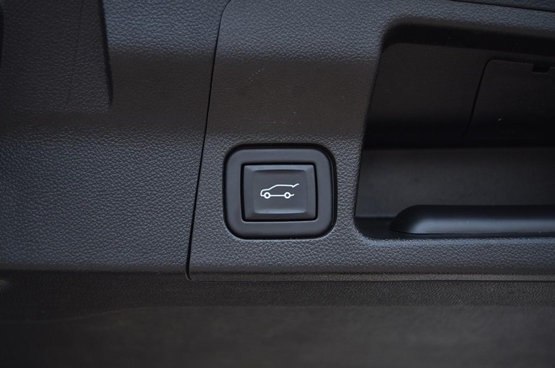 GMC Acadia Vehicle Image 30
