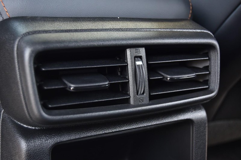 Honda Prologue Vehicle Image 23