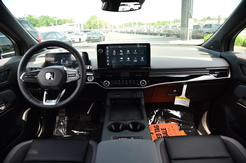Honda Prologue Vehicle Image 07