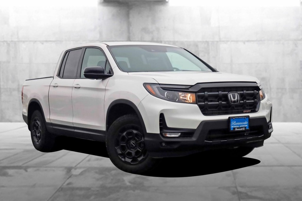 Honda Ridgeline Vehicle Full-screen Gallery Image 2