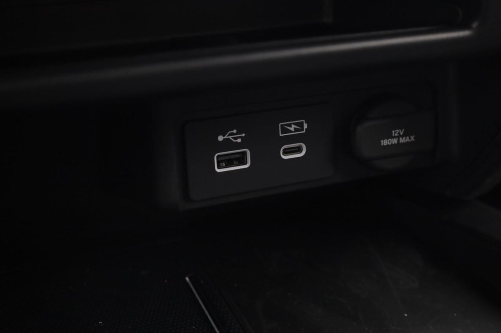 Honda Ridgeline Vehicle Full-screen Gallery Image 17