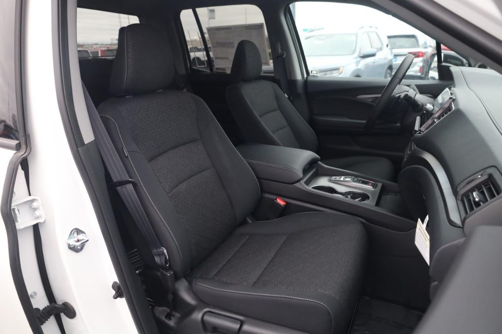 Honda Ridgeline Vehicle Full-screen Gallery Image 20