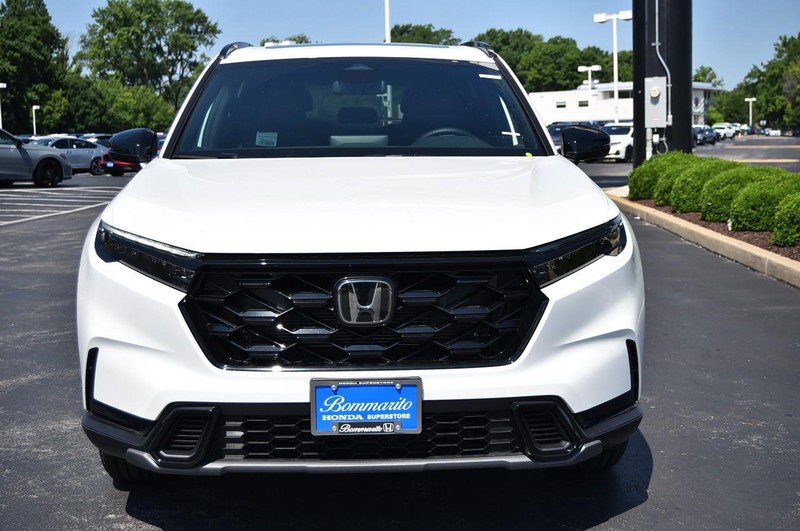 Honda CR-V Hybrid Vehicle Image 04