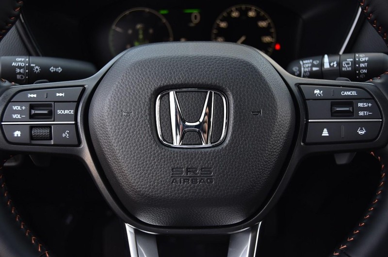 Honda CR-V Hybrid Vehicle Image 18
