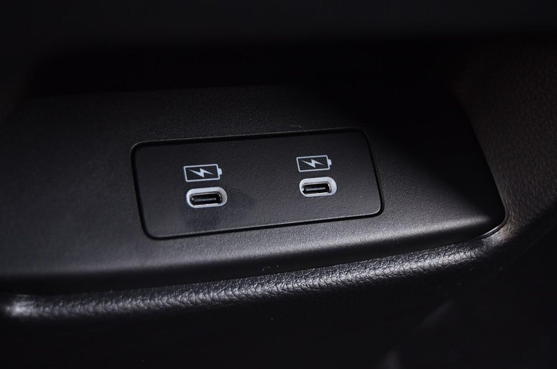 Honda CR-V Hybrid Vehicle Image 24