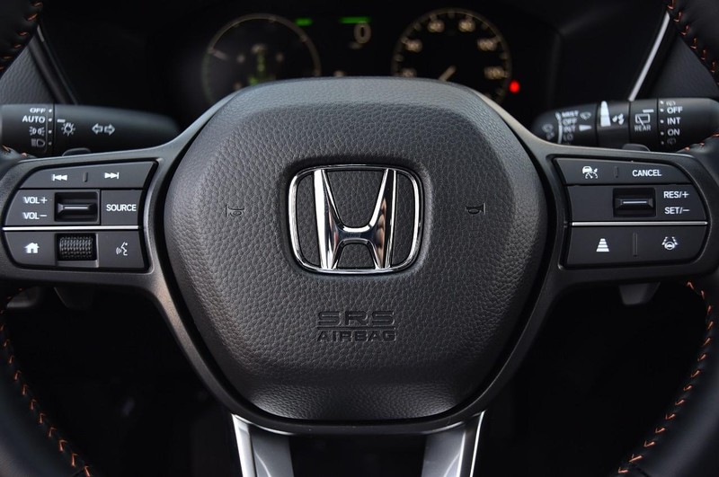Honda CR-V Hybrid Vehicle Image 18
