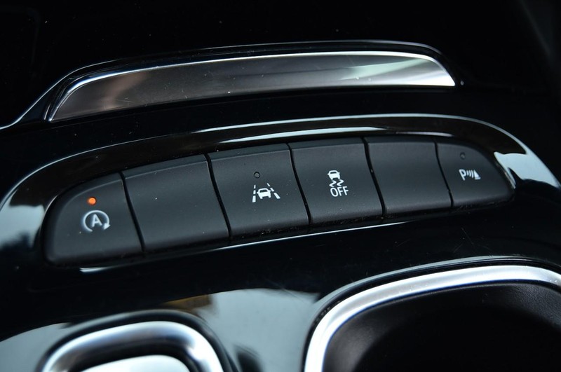 Buick Envision Vehicle Image 16