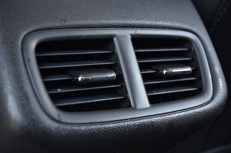 Buick Envision Vehicle Image 23