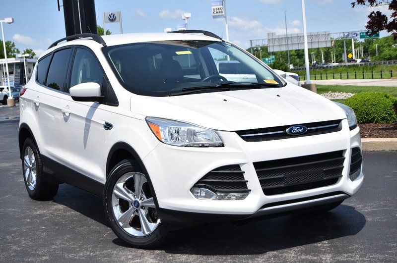 Ford Escape Vehicle Image 02