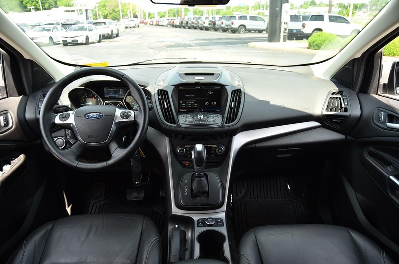 Ford Escape Vehicle Image 08