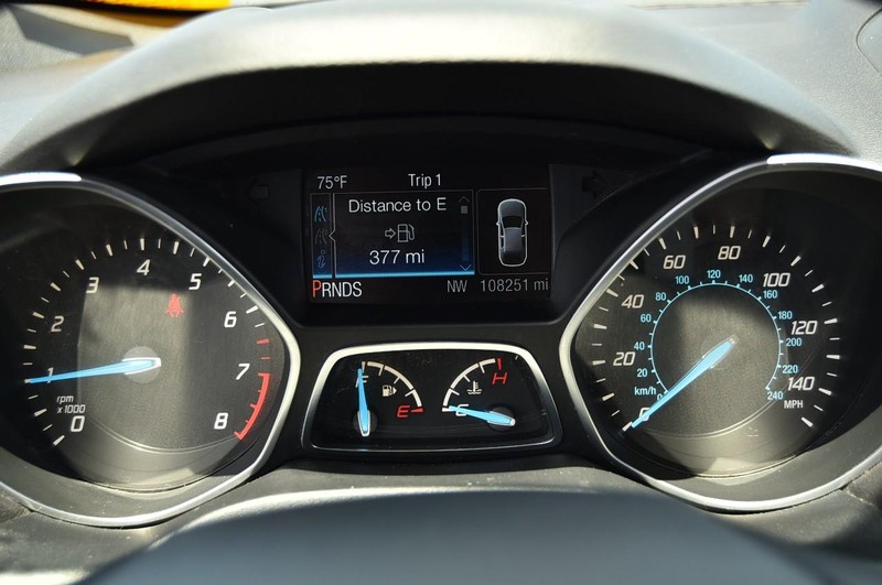 Ford Escape Vehicle Image 12