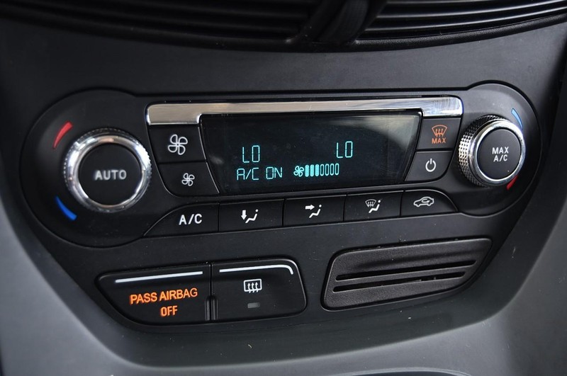 Ford Escape Vehicle Image 15
