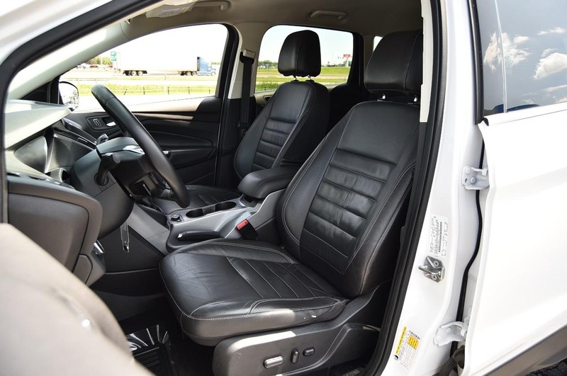 Ford Escape Vehicle Image 18