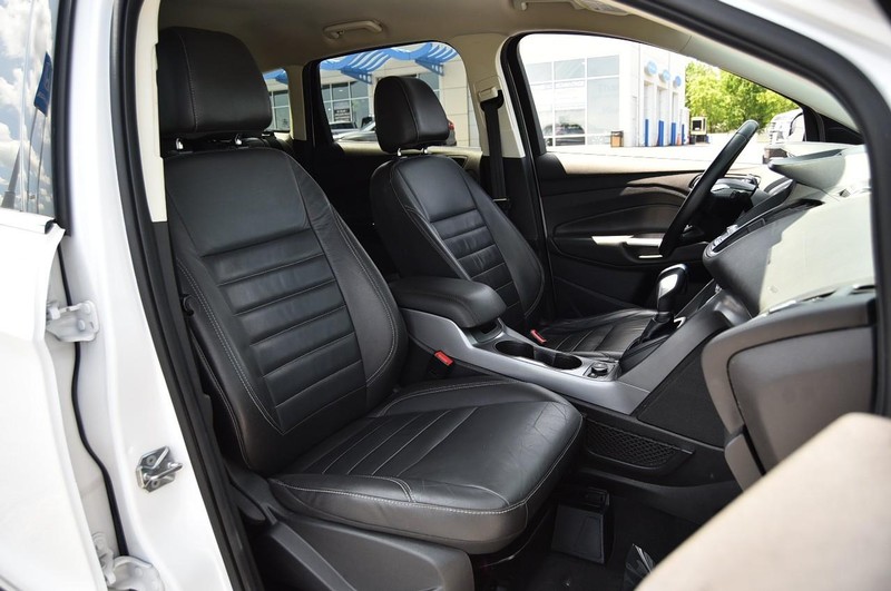 Ford Escape Vehicle Image 19