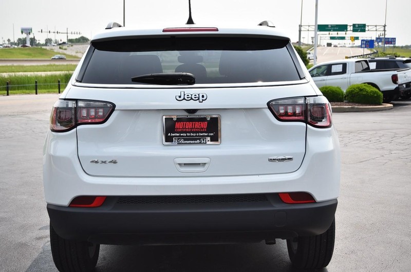 Jeep Compass Vehicle Image 06