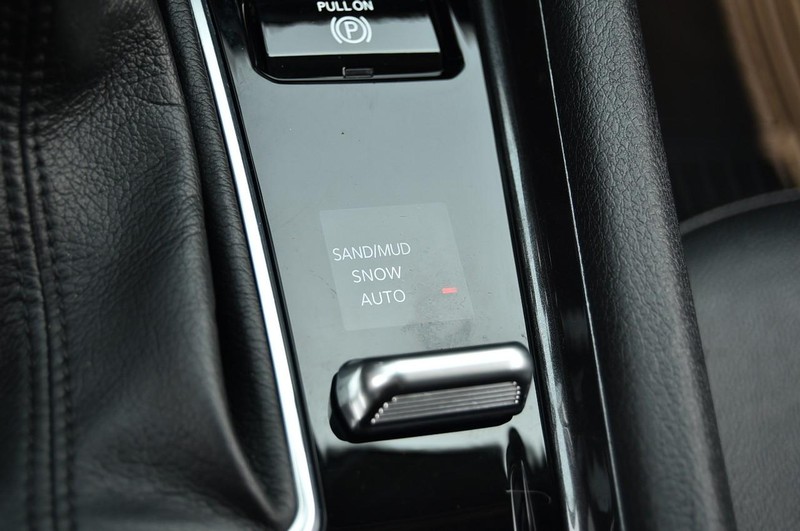 Jeep Compass Vehicle Image 18