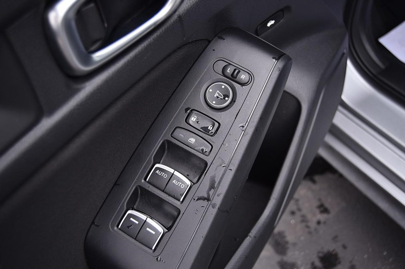 Honda Civic Sedan Vehicle Image 09