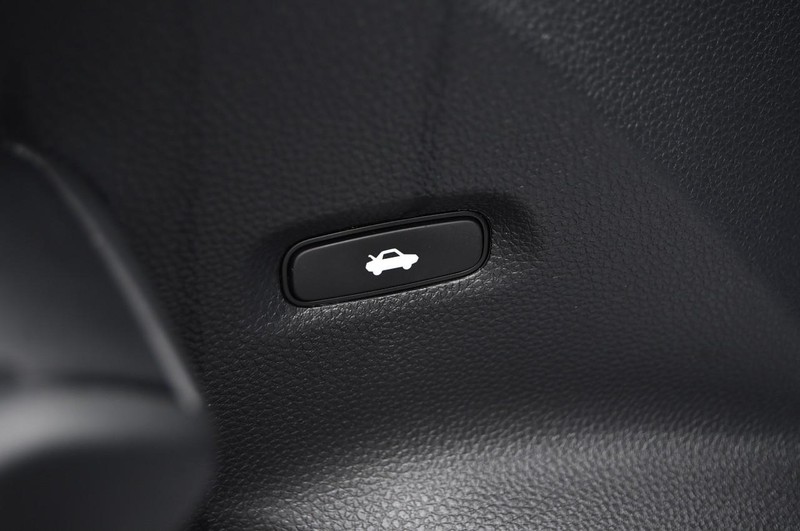 Honda Civic Sedan Vehicle Image 10