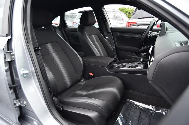 Honda Civic Sedan Vehicle Image 21