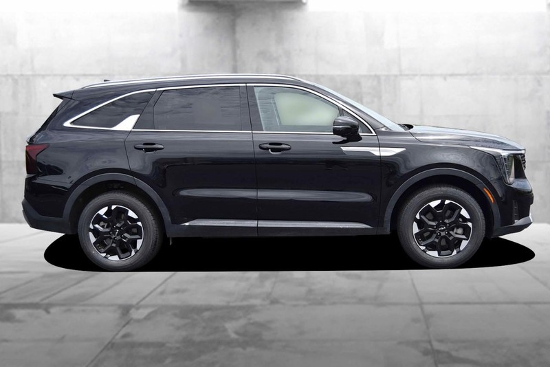 Kia Sorento Vehicle Image 05
