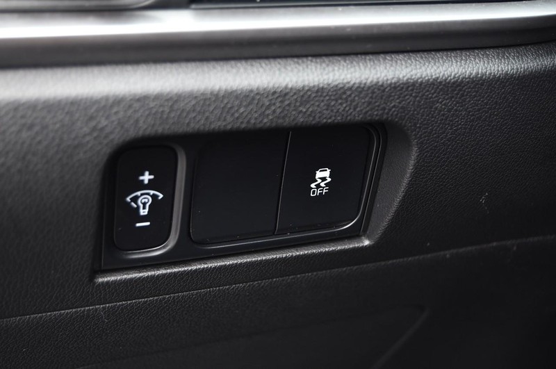 Kia Sorento Vehicle Image 10