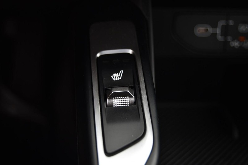 Kia Sorento Vehicle Image 17