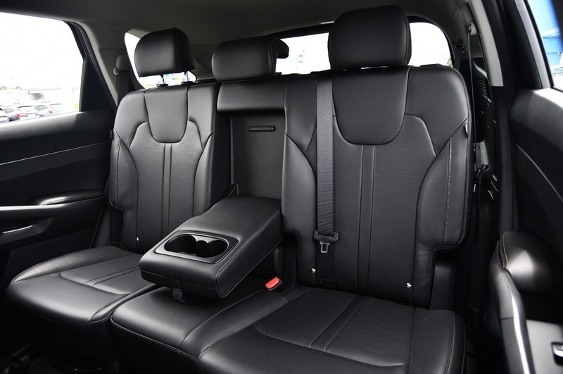 Kia Sorento Vehicle Image 23