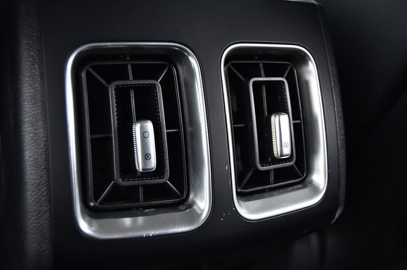 Kia Sorento Vehicle Image 24
