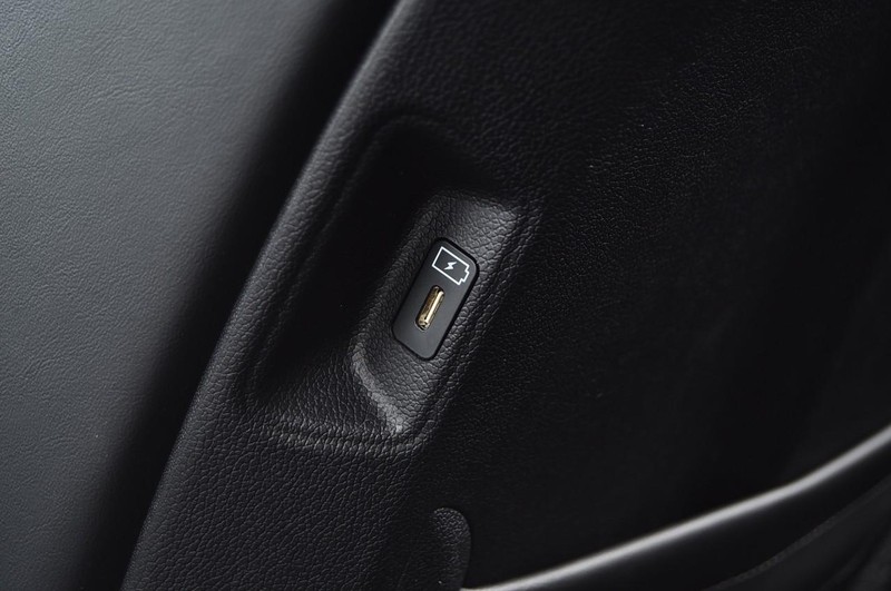 Kia Sorento Vehicle Image 25
