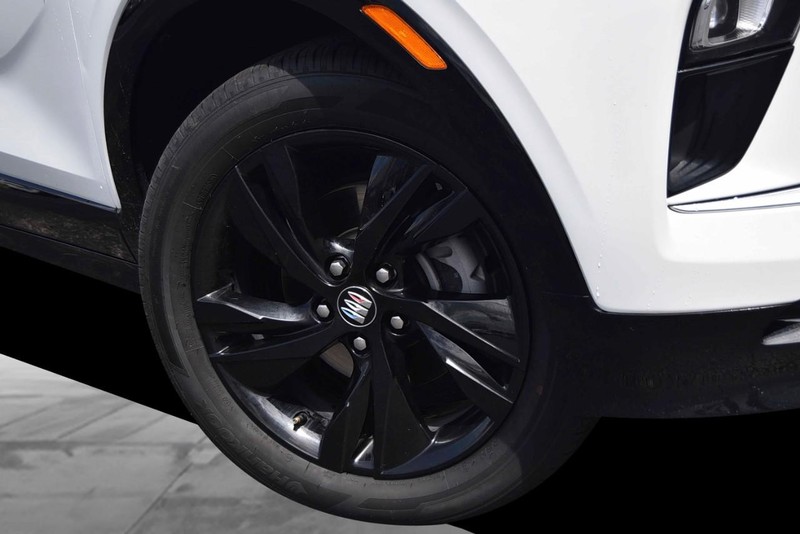Buick Encore GX Vehicle Image 03