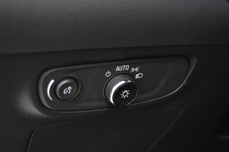 Buick Encore GX Vehicle Image 10