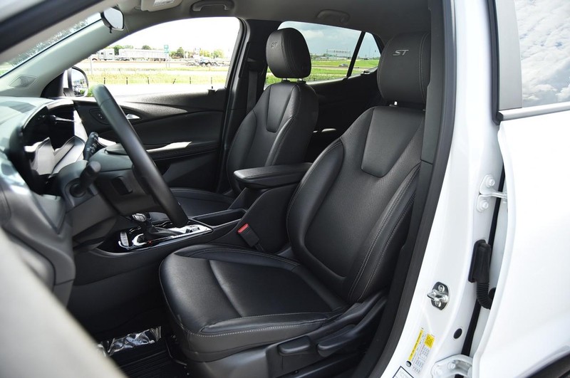 Buick Encore GX Vehicle Image 19
