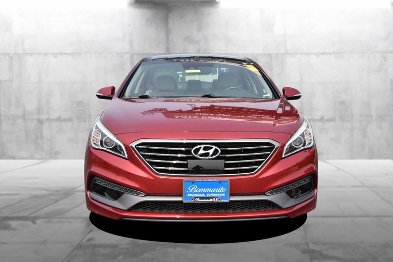 Hyundai Sonata Vehicle Image 04