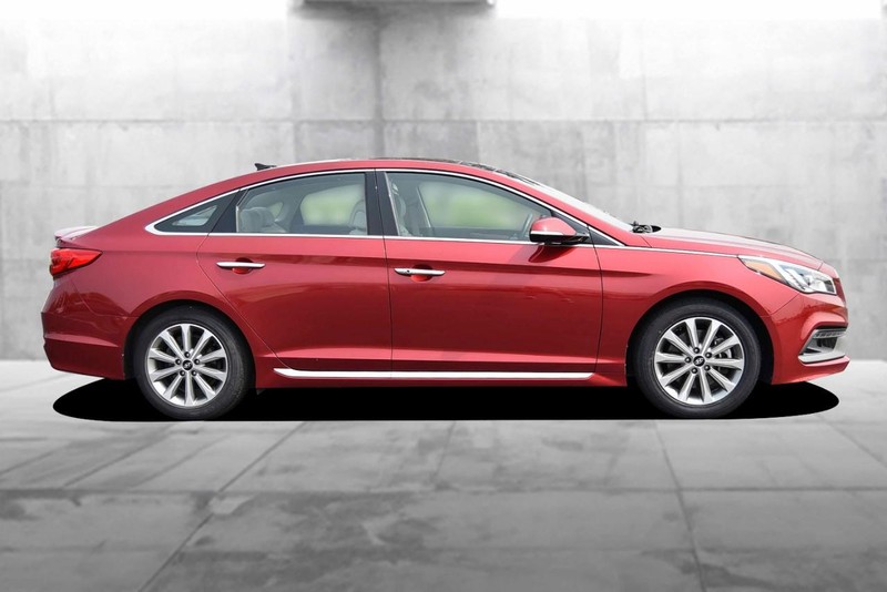 Hyundai Sonata Vehicle Image 05