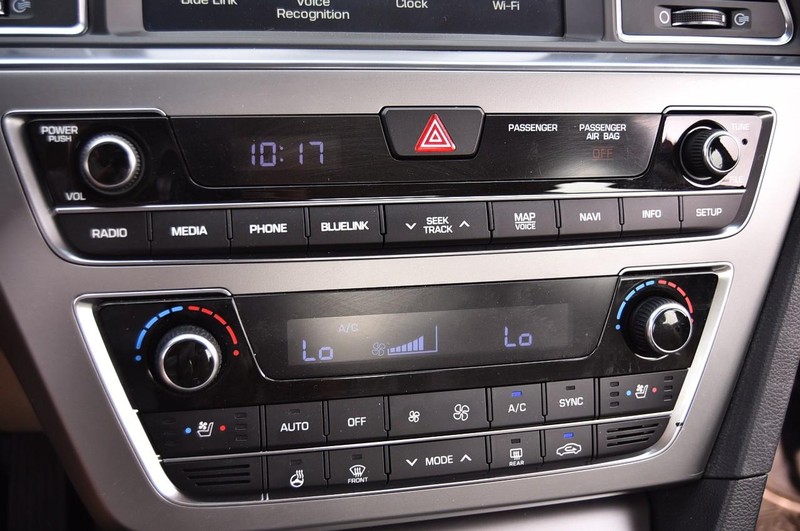Hyundai Sonata Vehicle Image 14