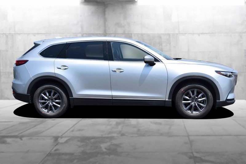 Mazda CX-9 Vehicle Image 05