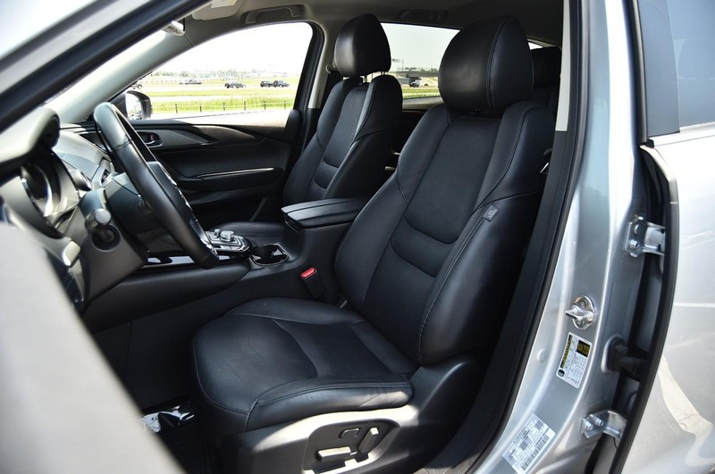 Mazda CX-9 Vehicle Image 19