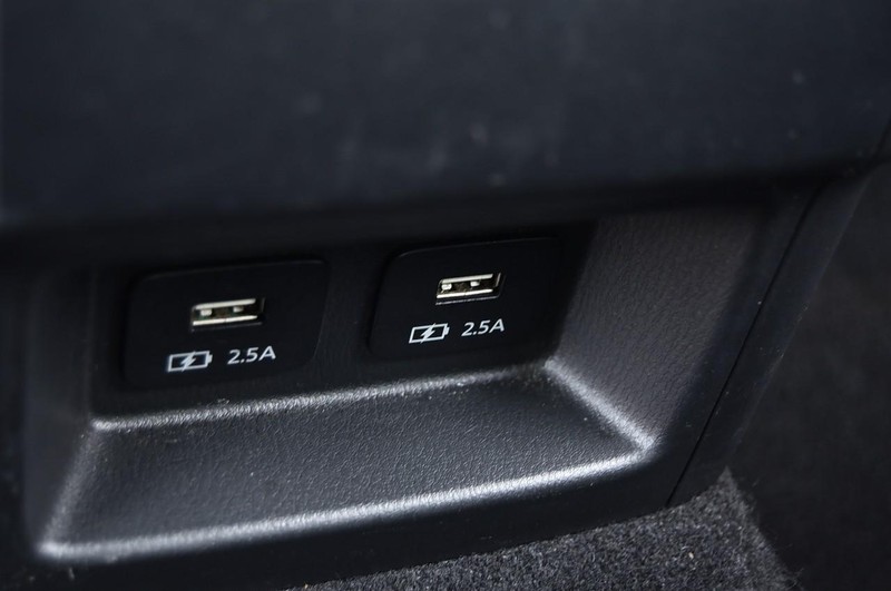 Mazda CX-9 Vehicle Image 24