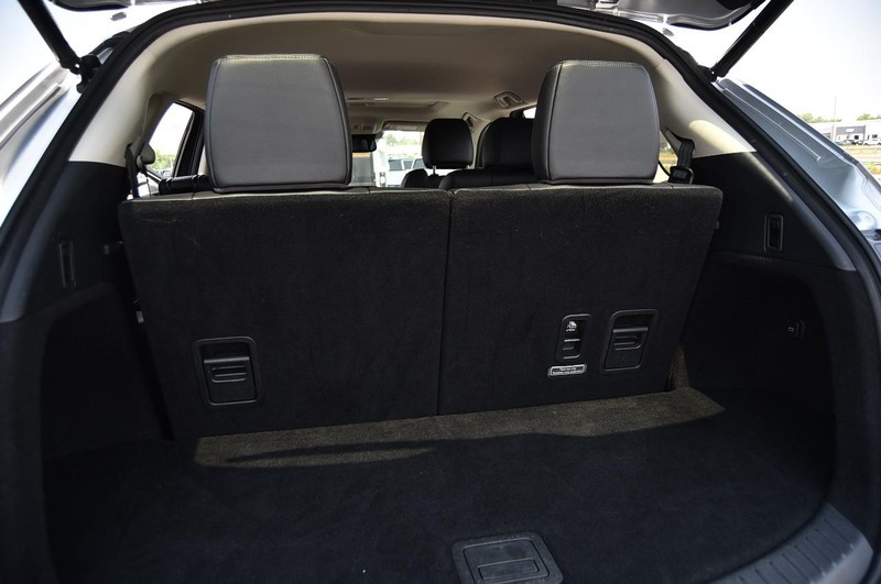 Mazda CX-9 Vehicle Image 26