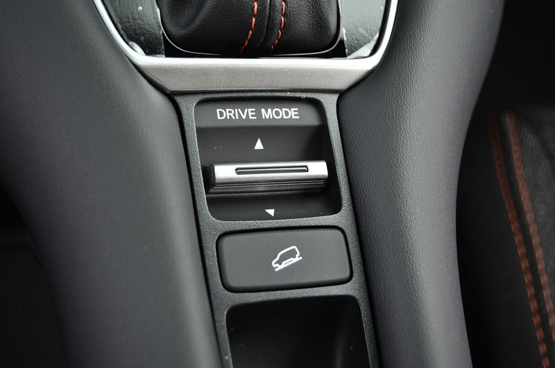 Honda HR-V Vehicle Image 16