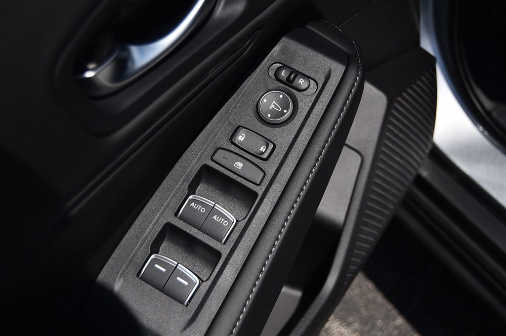 Honda Accord Hybrid Vehicle Image 08