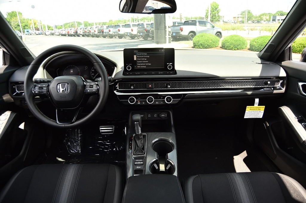 Honda Civic Hatchback Vehicle Image 07