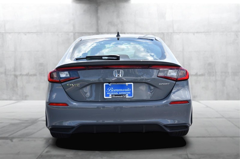 Honda Civic Hatchback Vehicle Image 06