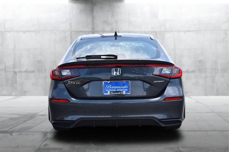 Honda Civic Hatchback Vehicle Image 06