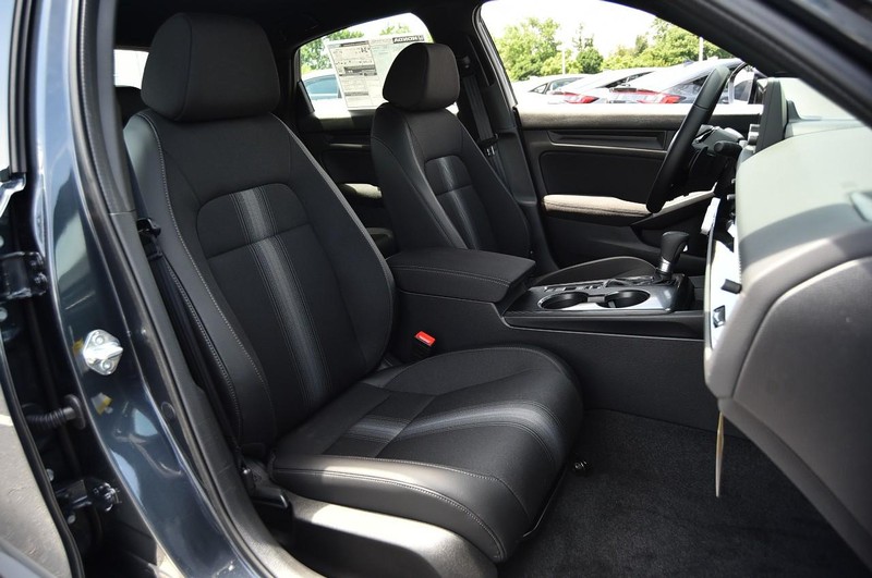 Honda Civic Hatchback Vehicle Image 20