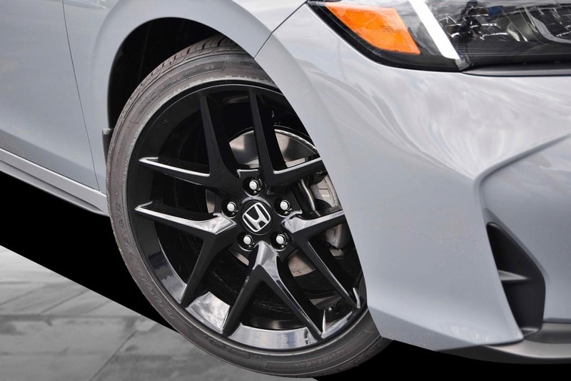 Honda Civic Hatchback Vehicle Image 03