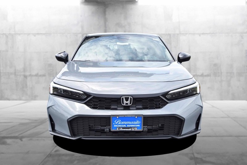 Honda Civic Hatchback Vehicle Image 04
